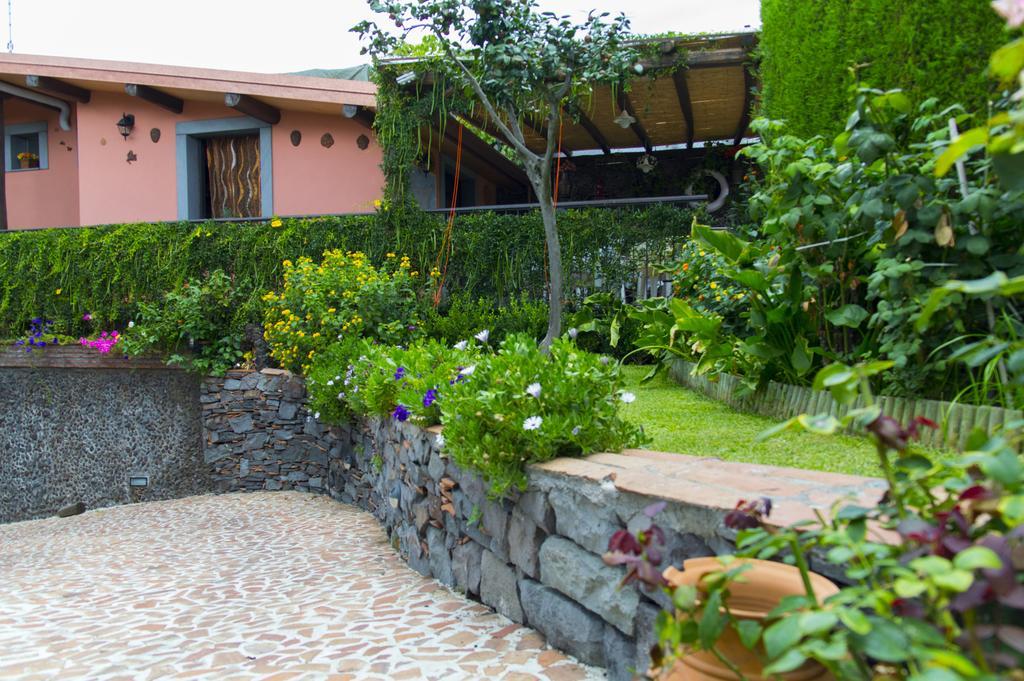 Bed and Breakfast Etma Sant'Alfio Екстер'єр фото